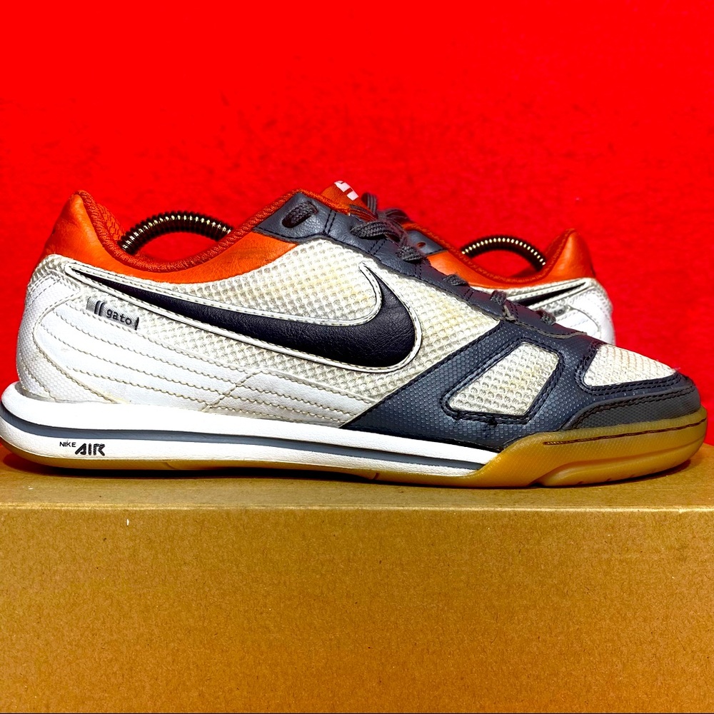 Nike Mens Rare Air Gato Sz 9 White USA Indoor Soccer Shoes Cleats 324784-108